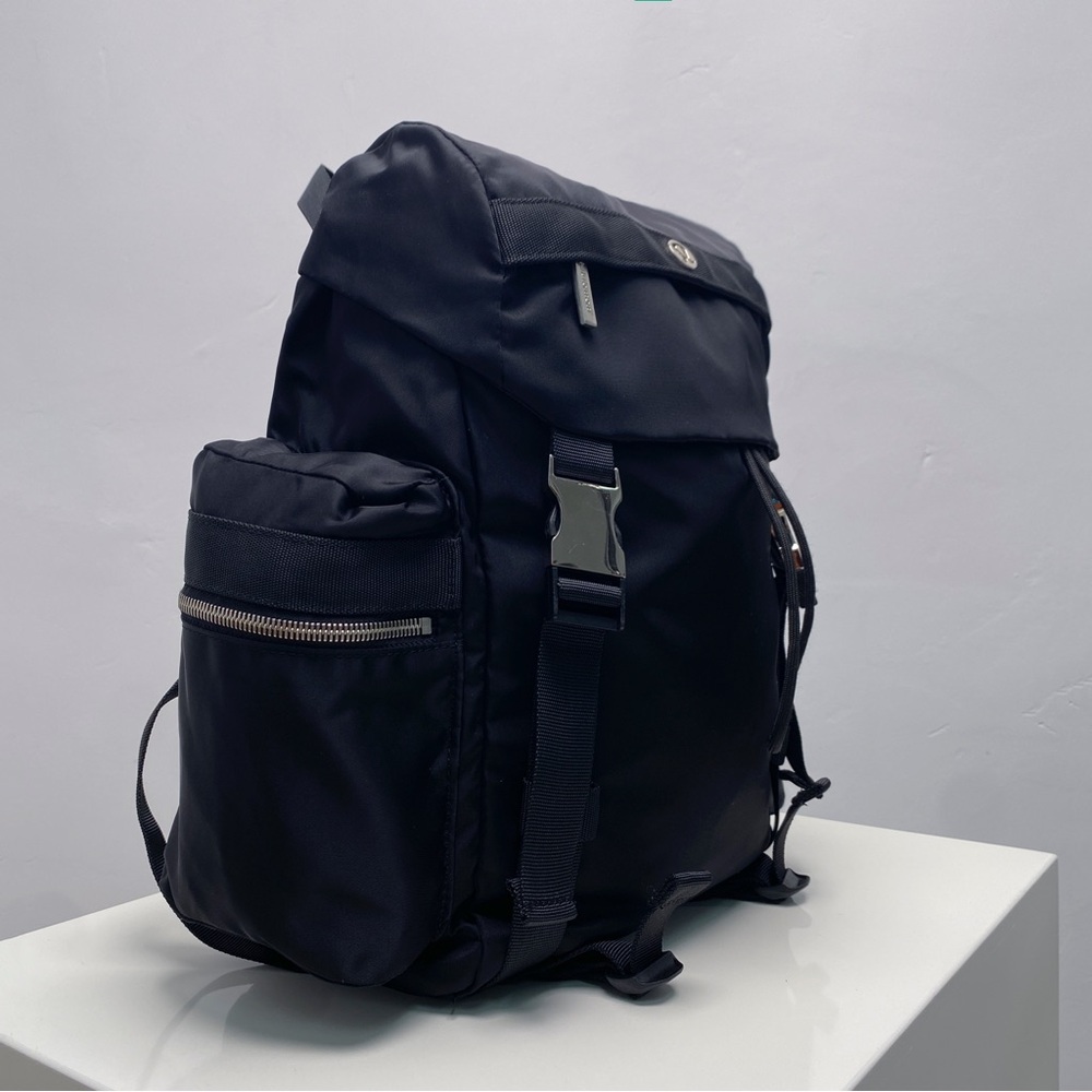 Lululemon Wunderlust Backpack Mini 14L Utility Classic Travel Colour Black - Picture 2 of 8